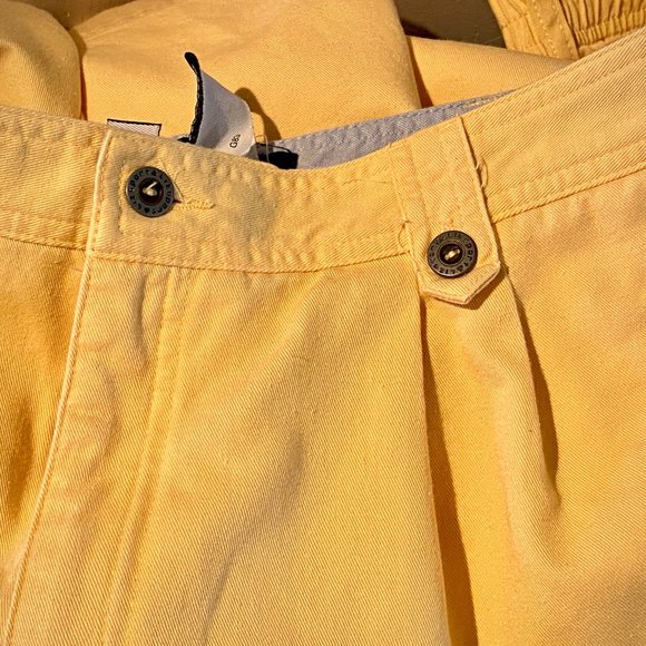 Vintage High Waist Bermuda Mom Shorts 30" Waist - Picture 7 of 10